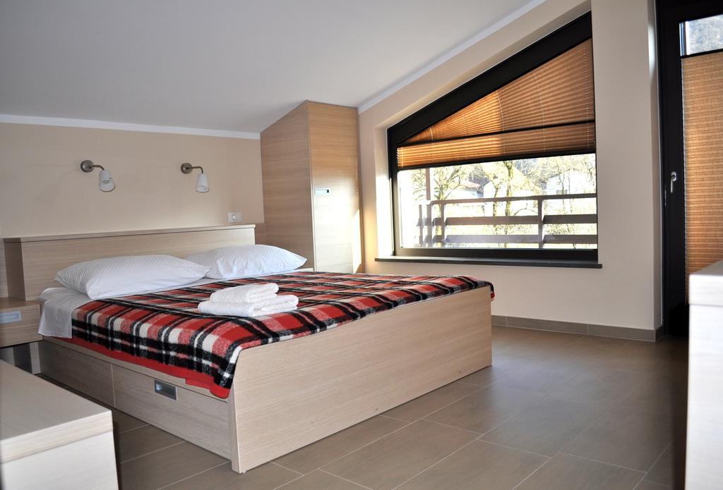 Hotel Penzion Kobala Tolmin Oda fotoğraf
